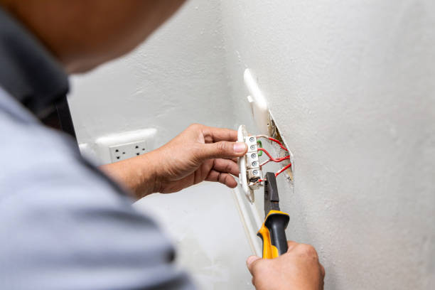 Best Local Electrician Companies  in East St Louis, IL
